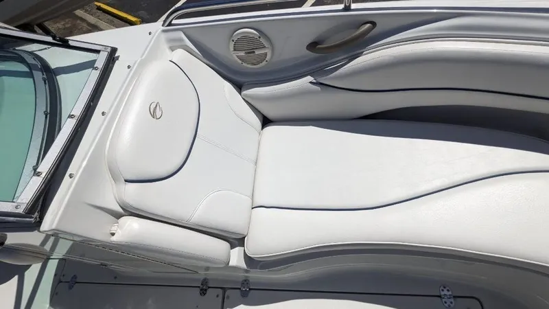 Slide: The Image of Crownline Boats 240 EX 2004 - 15