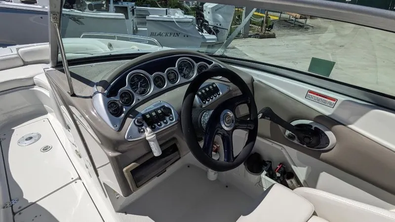 Slide: The Image of Crownline Boats 240 EX 2004 - 2