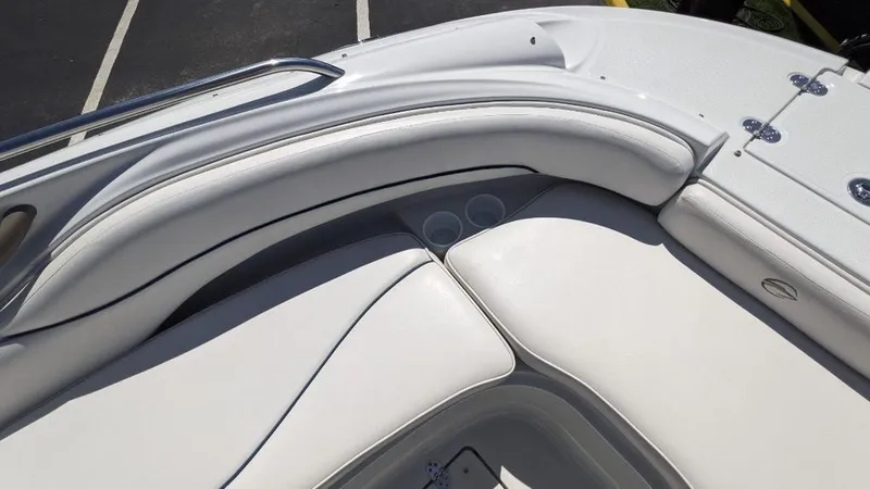 Slide: The Image of Crownline Boats 240 EX 2004 - 20