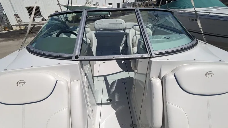 Slide: The Image of Crownline Boats 240 EX 2004 - 3