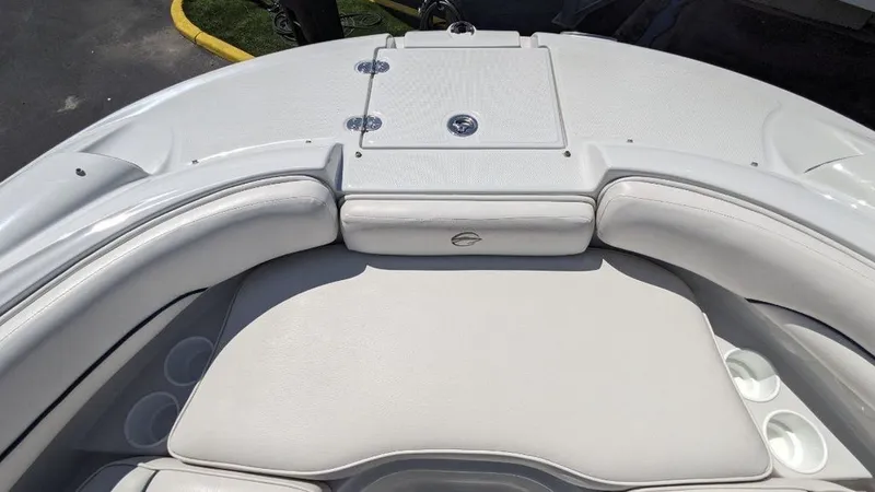 Slide: The Image of Crownline Boats 240 EX 2004 - 34