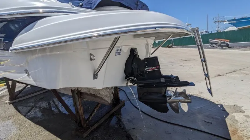 Slide: The Image of Crownline Boats 240 EX 2004 - 48