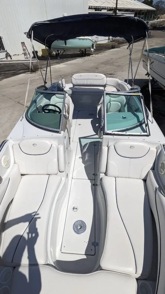 Slide: The Image of Crownline Boats 240 EX 2004 - 5