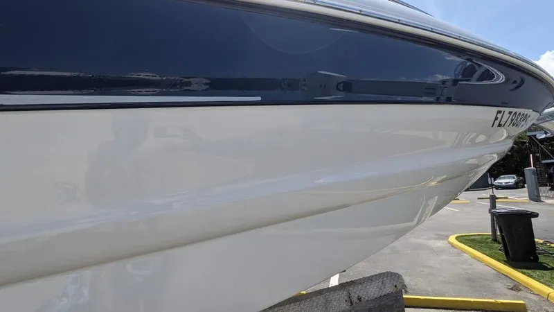 Slide: The Image of Crownline Boats 240 EX 2004 - 51