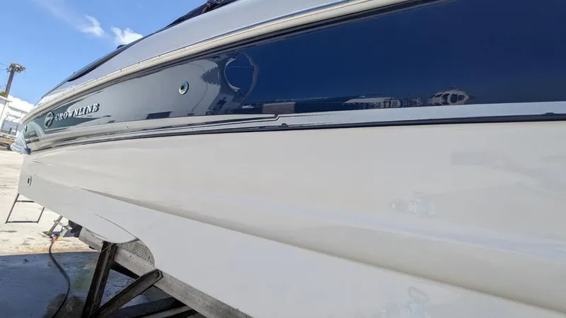 Slide: The Image of Crownline Boats 240 EX 2004 - 53