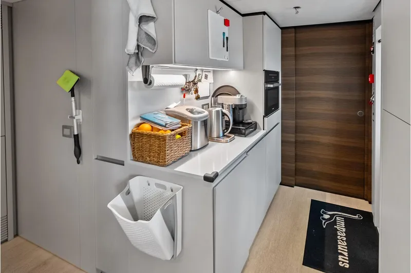 Slide: The Image of Custom Navetta 33 2023 - 52