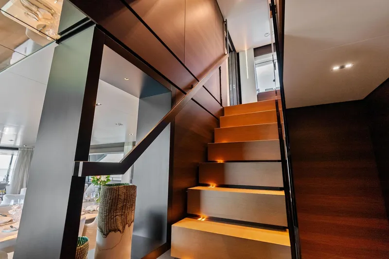 Slide: The Image of Custom Navetta 33 2023 - 54