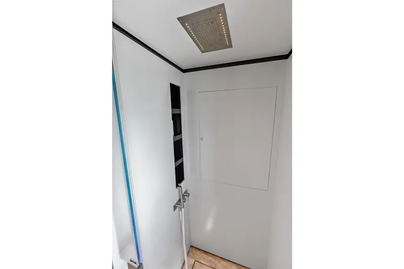 Slide: The Image of Custom Navetta 33 2023 - 84