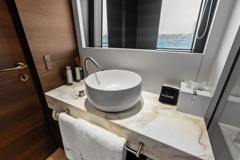 Slide: The Image of Custom Navetta 33 2023 - 95