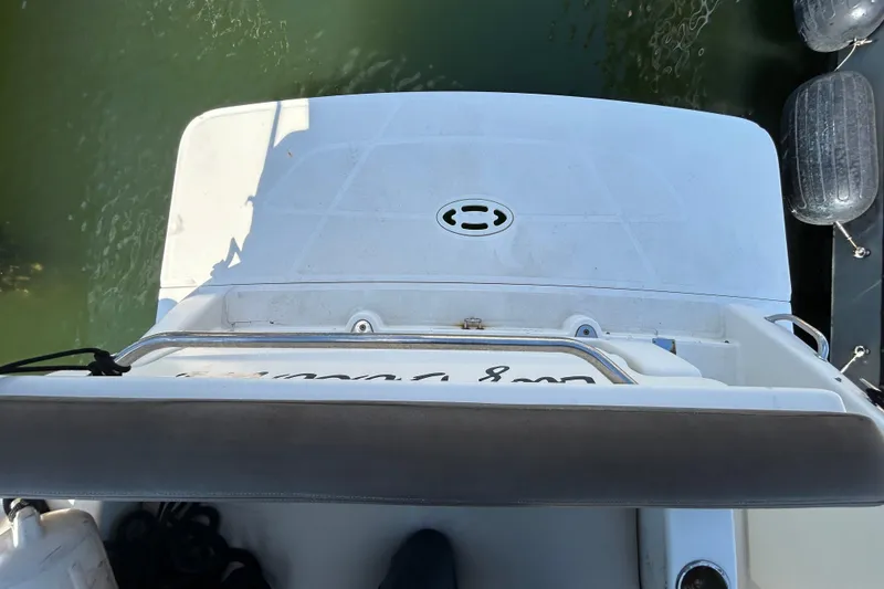 Slide: The Image of Dashboard of 2014 Sea Ray Sundancer 260 with Garmin navigation system. - 35