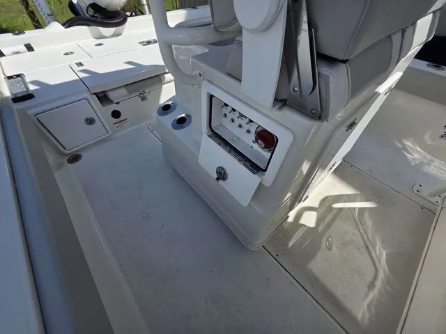 Slide: The Image of Ranger 2510 Bay 2024 - 18