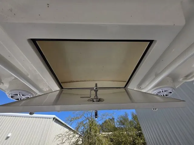 Slide: The Image of Ranger 2510 Bay 2024 - 31