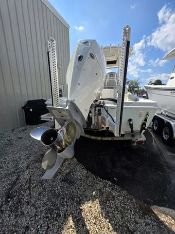 Slide: The Image of Ranger 2510 Bay 2024 - 7