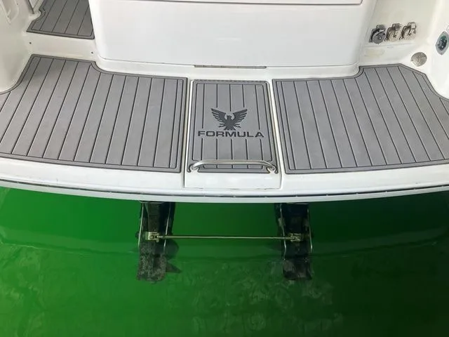 Slide: The Image of Formula 31 PC 2006 - 16