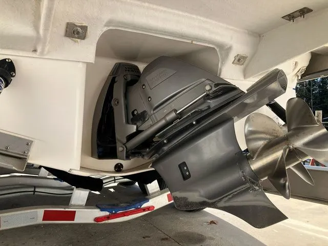 Slide: The Image of Regal 28 Express 2019 - 9