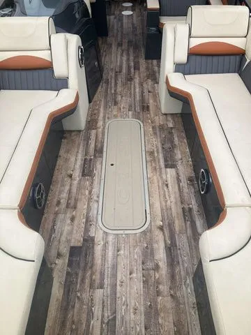 Slide: The Image of Crest Caribbean 250 2016 - 16