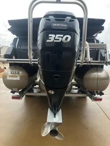 Slide: The Image of Crest Caribbean 250 2016 - 6