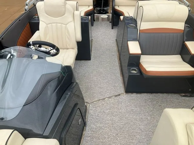 Slide: The Image of Crest Caribbean 250 2016 - 9