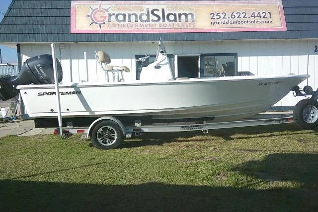 Slide: The Image of 2017 Sportsman Masters 207 Bay Boat on trailer at Grand Slam Consignment Boat Sales. - 10