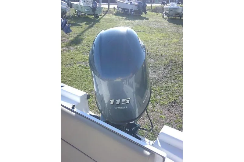 Slide: The Image of 2017 Sportsman Masters 207 Bay Boat with Yamaha 115 outboard motor. - 27