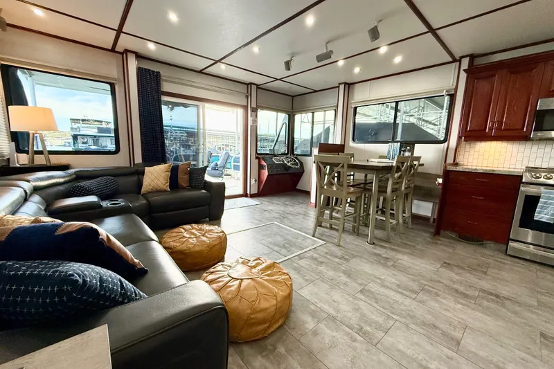 Slide: The Image of Luxurious interior of 2005 Twin Anchors 6816 Arizona Edition Yacht House with modern furnishings. - 9