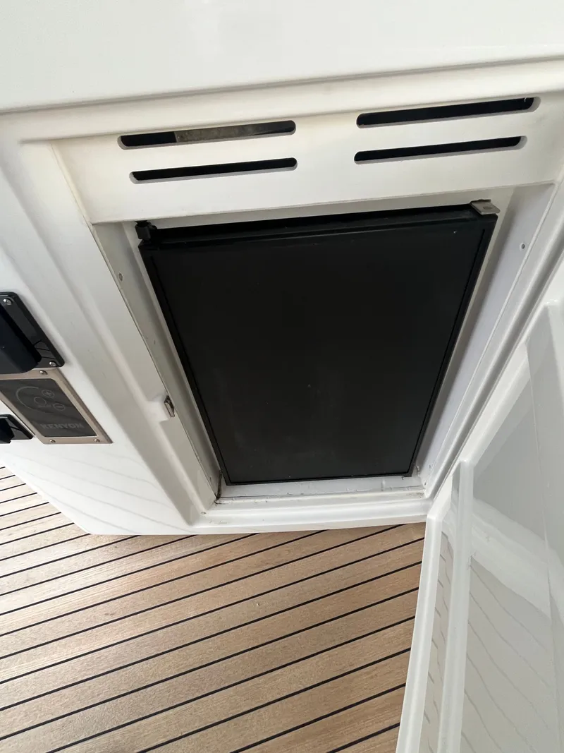Slide: The Image of Azimut 54 2015 - 42