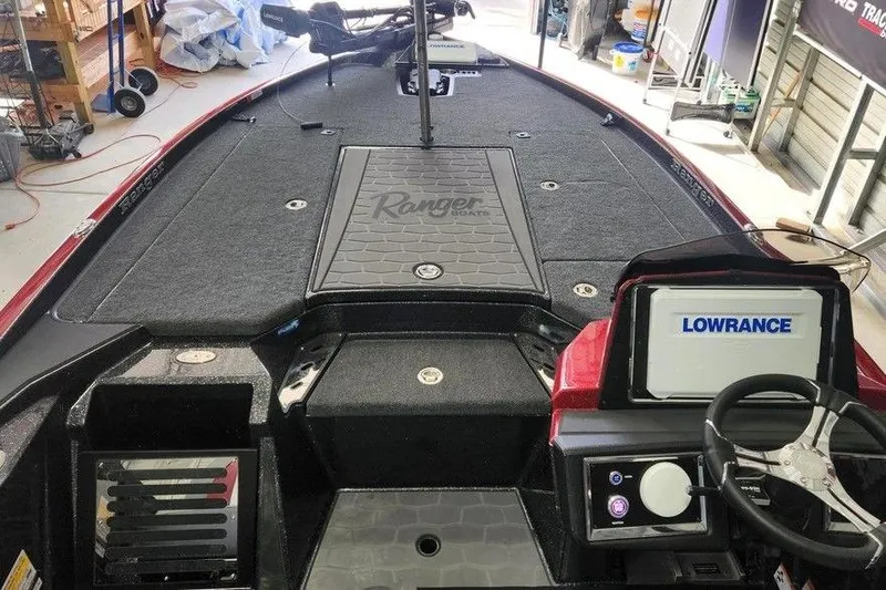 Slide: The Image of 2026 Ranger Z520R Cup-Equipped boat interior with Lowrance navigation system. - 4