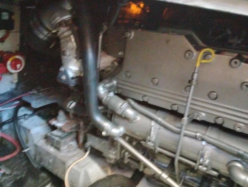 Slide: The Image of Bertram 33 Flybridge Cruiser 1978 - 52