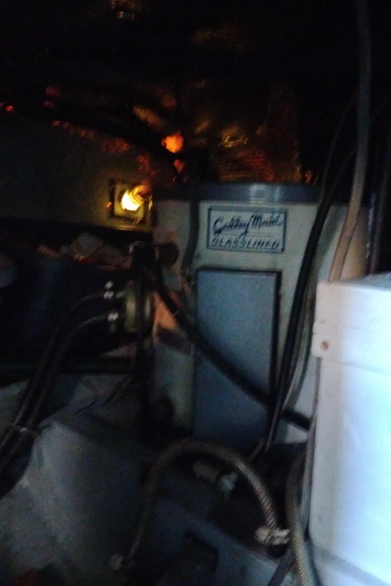 Slide: The Image of Bertram 33 Flybridge Cruiser 1978 - 56