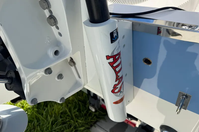 Slide: The Image of Close-up of 2022 Robalo 266 Cayman boat's transom with Atlas jack plate. - 31