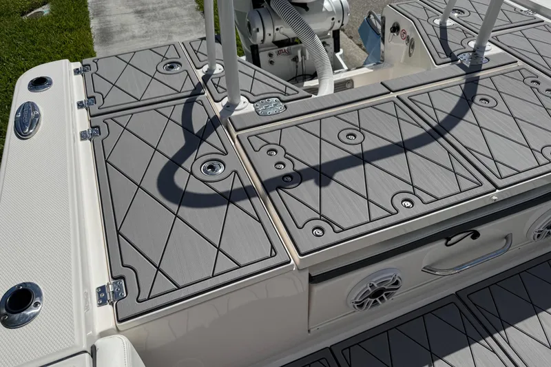 Slide: The Image of 2022 Robalo 266 Cayman boat deck with sleek, modern design and durable materials. - 37