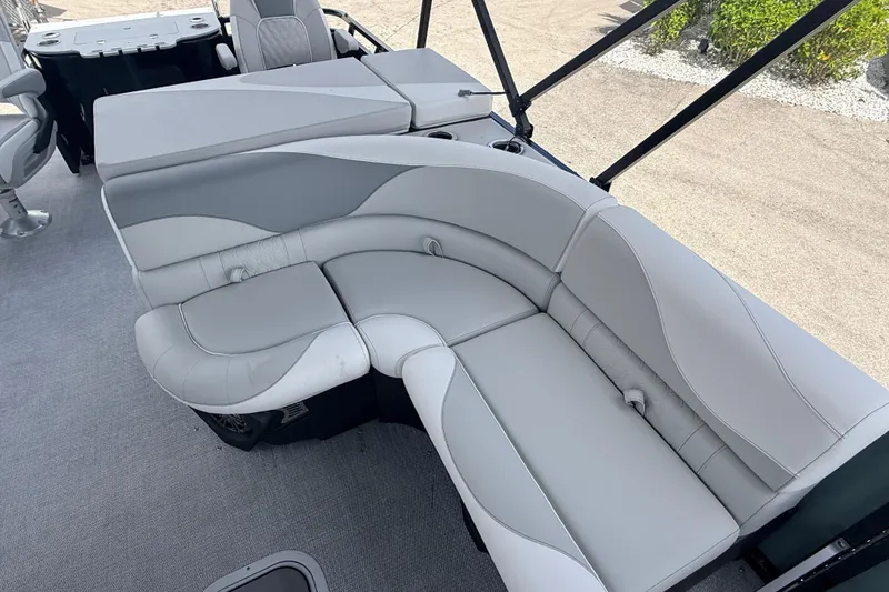 Slide: The Image of Luxurious seating on 2026 Avalon 2385 LSZ Rear Fish Tri Toon boat. - 17