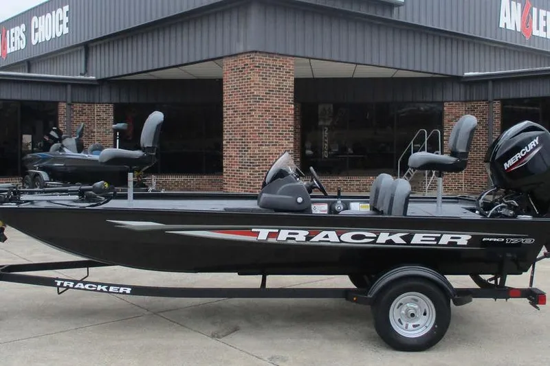 The Image of Tracker Pro 170 2026 - undefined