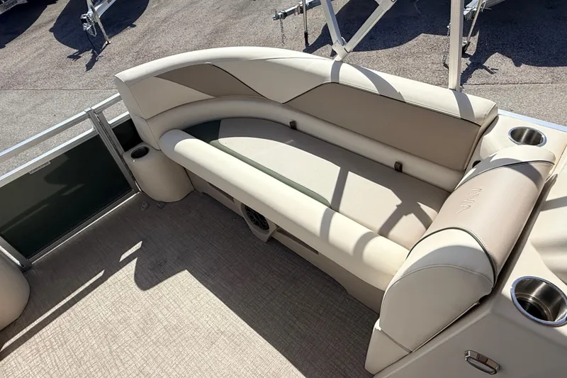 Slide: The Image of Luxurious seating on 2026 Avalon 2385 Venture 85 Quad Lounger, Tri Toon High Performance boat. - 16