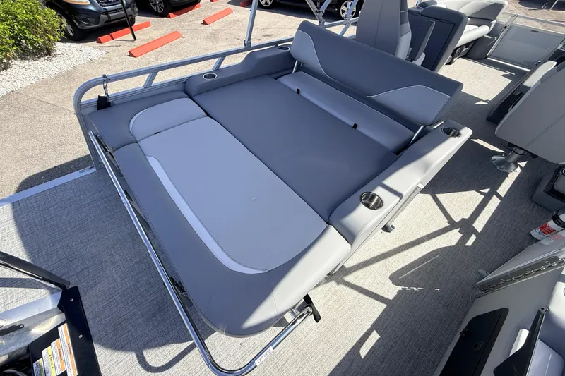 Slide: The Image of 2026 Avalon 2385 Venture 85 VRB Tri Toon boat with spacious seating and cup holders. - 25