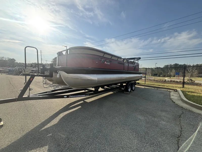 Slide: The Image of Viaggio Lago 25U Tripletoon w/Suzuki 200HP - 4 - Stroke Engine Trailer Included 2022 - 22