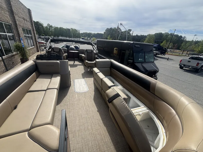 Slide: The Image of Viaggio Lago 25U Tripletoon w/Suzuki 200HP - 4 - Stroke Engine - No Trailer 2022 - 25