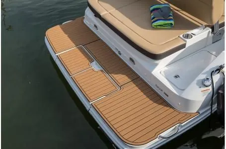 Slide: The Image of Sea Ray SDX 250 2019 - 17