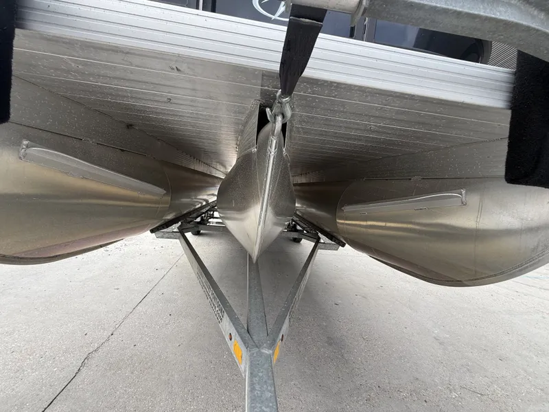 Slide: The Image of Veranda VR22RC 2022 - 8