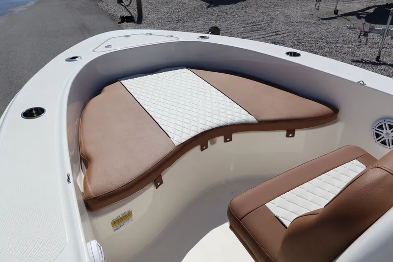 Slide: The Image of Pioneer 180 Sportfish 2026 - 12