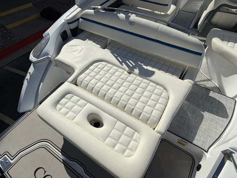 Slide: The Image of Cobalt R3 Surf 2019 - 14