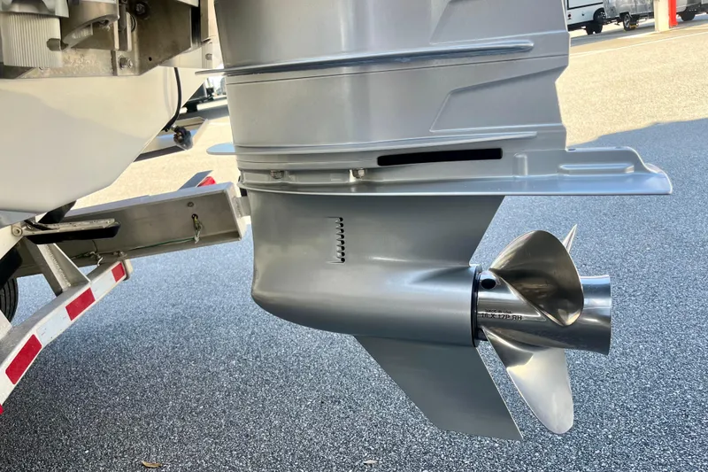 Slide: The Image of 2018 SeaVee 270Z boat propeller and lower unit on a trailer. - 5