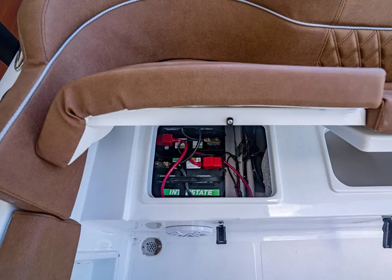 Slide: The Image of Sea Hunt Ultra 219 2026 - 9