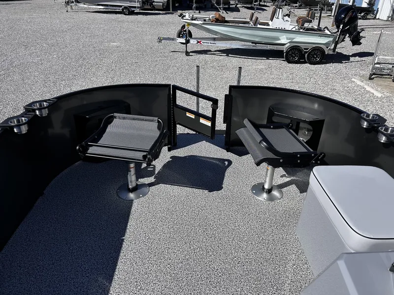 Slide: The Image of Veranda Vista Series FISH MODEL! 90HP 2026 - 11