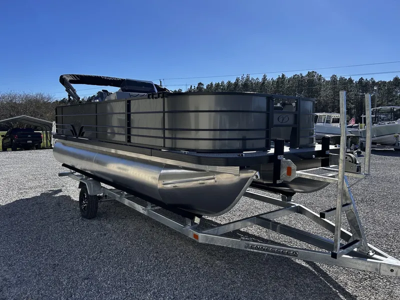 Slide: The Image of Veranda Vista Series FISH MODEL! 90HP 2026 - 3