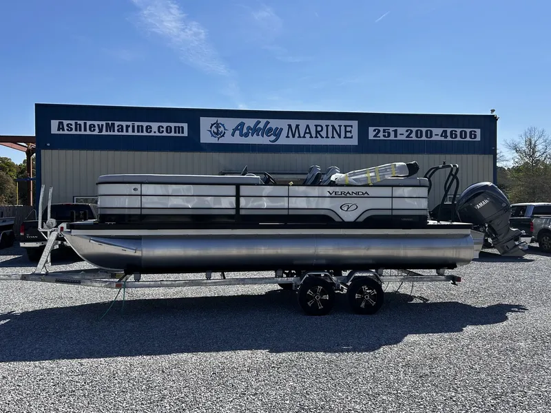 The Image of 2026 Veranda Vista Series TRITOON-150HP at Ashley Marine. - 1