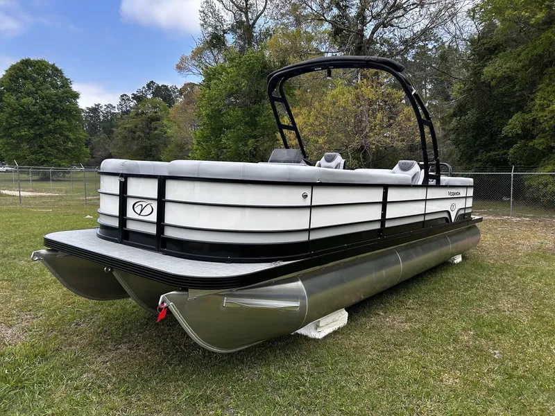 The Image of Veranda Vista Series VS25RC-TOWER-250HP 2026 - 1