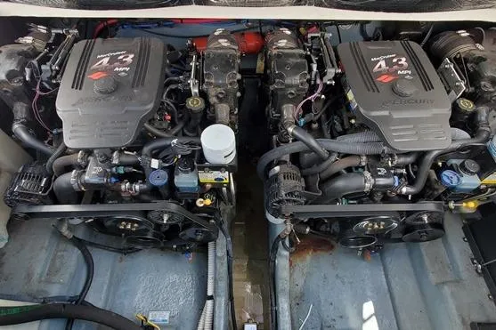 Slide: The Image of Twin Mercury 4.3L MPI engines in a 2004 Sea Ray Sundancer 280 boat. - 10