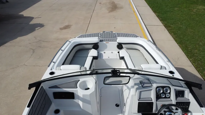 Slide: The Image of Starcraft SVX 190 OB 2024 - 25