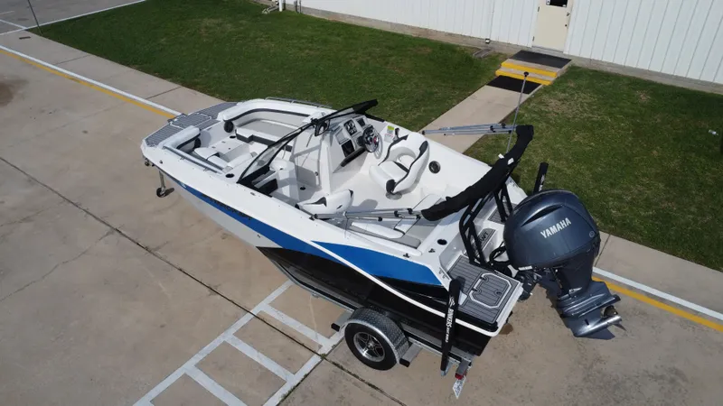 Slide: The Image of Starcraft SVX 190 OB 2024 - 12